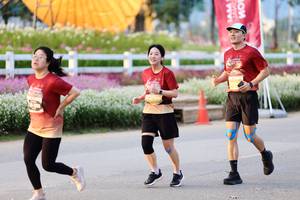 BIB: 
                            <button type="button" onclick="openModal(27850830)" class="btn btn-primary btn-sm float-right btn-popup" data-toggle="modal" data-target=".modal-high-quality">
                        <i class="fas fa-shopping-cart"></i> Add to Cart
                    </button>
                                            <button type="button" onclick="isThisMe(27850830, true)" class="btn btn-success btn-sm float-right btn-popup btn-isme hidden" data-toggle="tooltip" data-placement="bottom" title="นี่คือรูปของคุณใช่ไหม คลิกที่นี่เพื่อเอาเข้าอัลบั้ม">
                        <i class="fas fa-plus"></i> Add to album
                    </button>
                    <button type="button" onclick="isThisMe(27850830, false)" class="btn btn-warning btn-sm float-right btn-popup btn-isnotme hidden">
                        <i class="fas fa-ban"></i> Remove from album
                    </button>